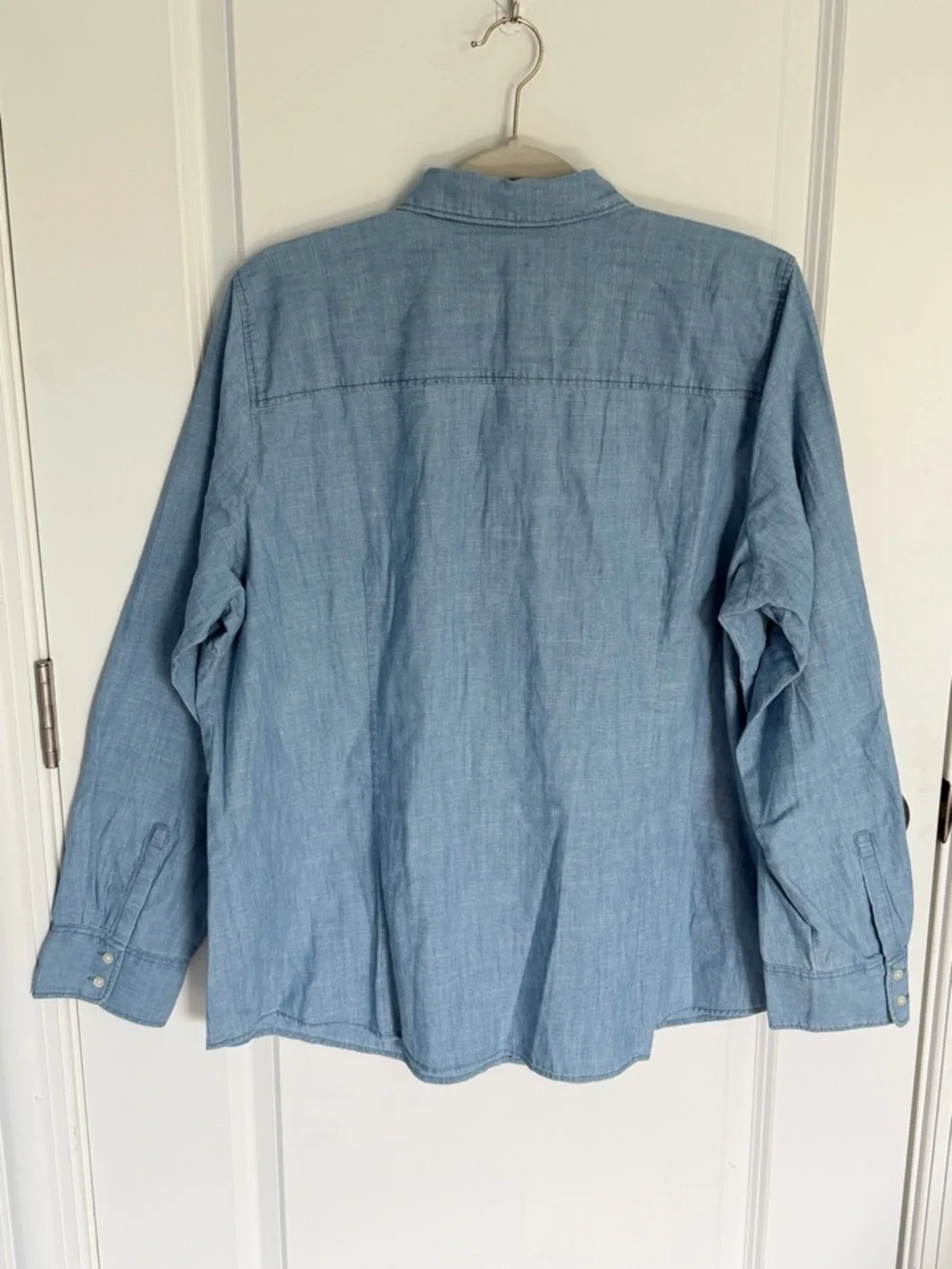 NEW J. Crew Light Chambray Signature Fit Button-Down Shirt plus 2X 39751